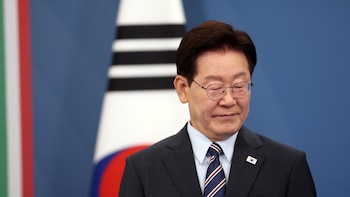 Seúl incide en recuperar el mando operativo total de sus FFAA tras recordar Trump la "buena relación" con Kim