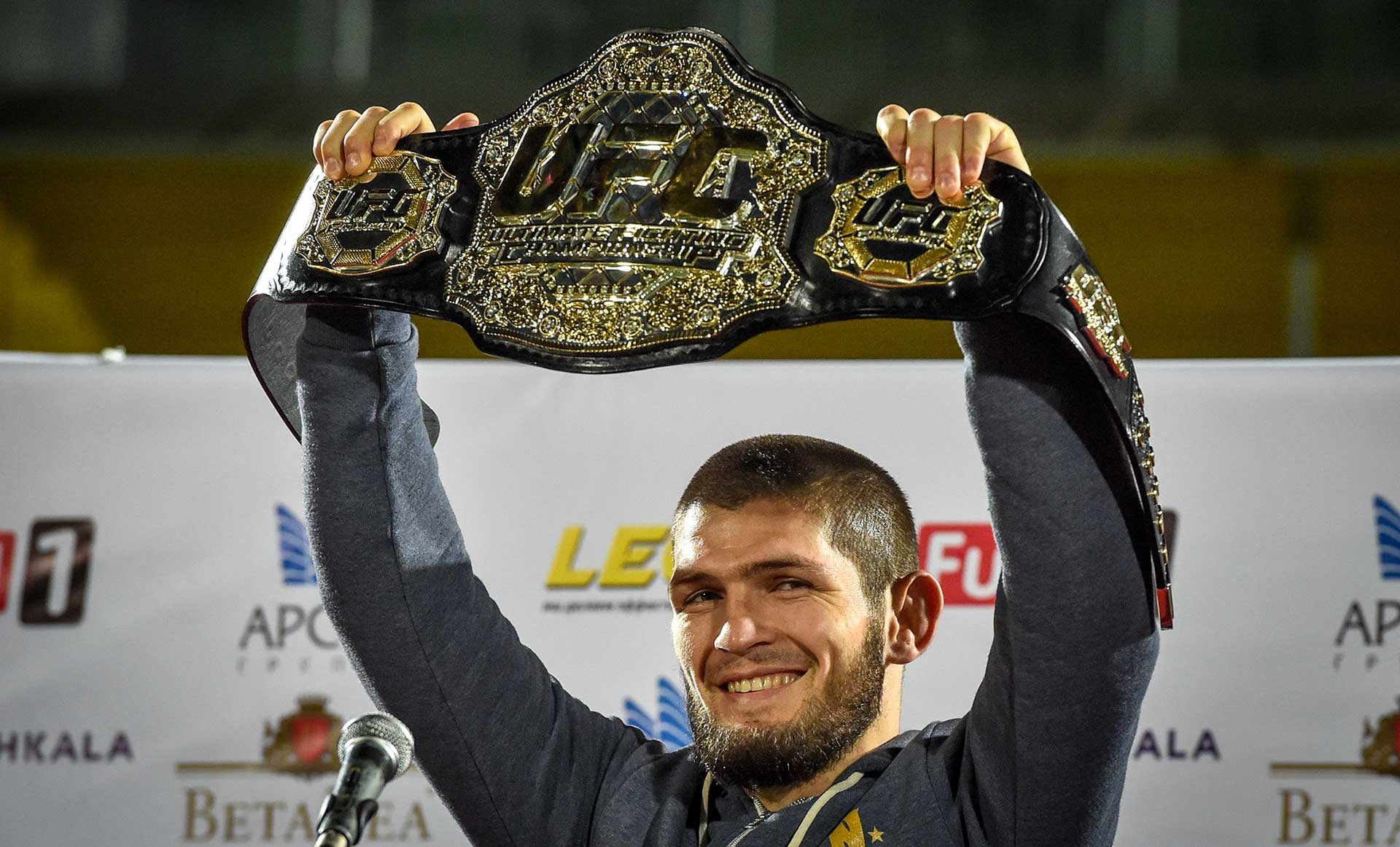 Khabib atribuyó los campeones de Daguestán a gimnasios sin comodidades, entrenadores de varias generaciones y una cultura de lucha arraigada en el Cáucaso (AFP)