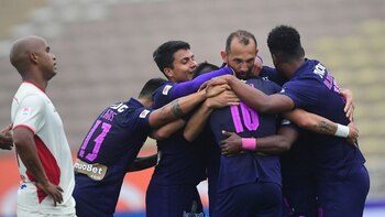 Alianza Lima venció 2-0 a