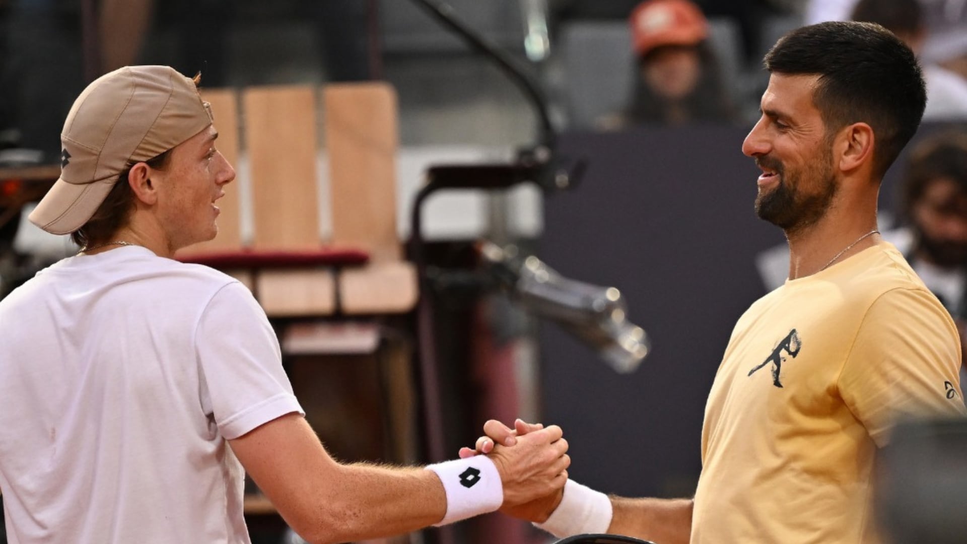 Ignacio Buse compartió entrenamiento con Novak Djokovic en Roma. Crédito: IBI26