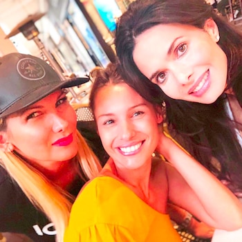 Pampita junto a Marina Alberó y Rossana Almeyda
