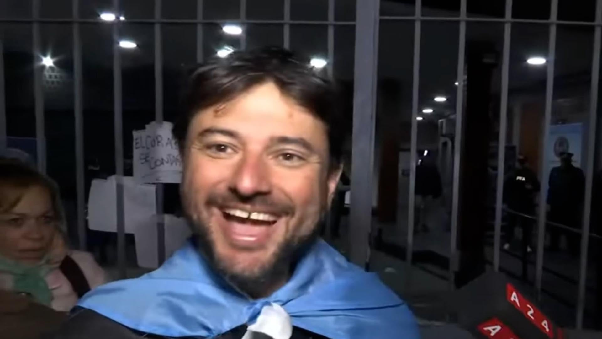 El tribunal sostuvo que la condición de abogado de Juan Grabois no lo eximía de cumplir una orden legítima impartida por una autoridad competente