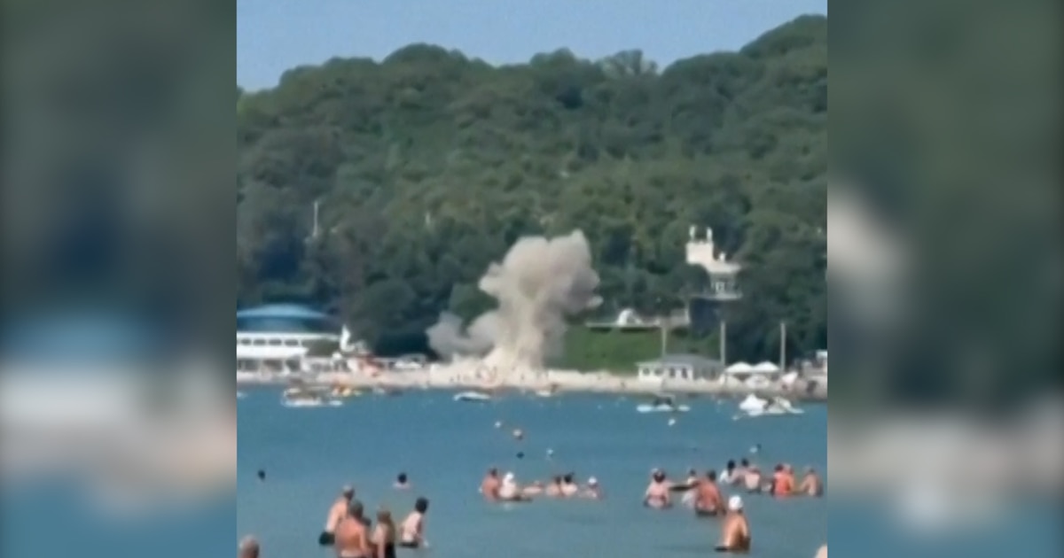 Fffm Un dron ucraniano derribado por militares rusos cayó en una playa ...