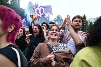 Partidarios de izquierdas, en París. (Reuters)