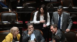 Reforma de DNU: la trastienda de una votación que le permitió a Milei ganar tiempo hasta las elecciones