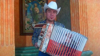 Tito Torbellino, el cantante que