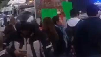 Tensión en la México-Cuernavaca: automovilistas y manifestantes se enfrentan durante bloqueo en Tlalpan