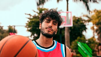 Artistas colombianos reúnen fondos en