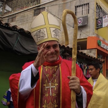 Monseñor Cona permanecerá algunos meses