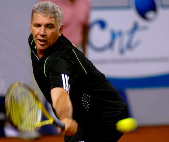 Fotografía de archivo del 25 de septiembre de 2010, del extenista ecuatoriano Andrés Gómez. EFE/Jaime Echeverria/Archivo