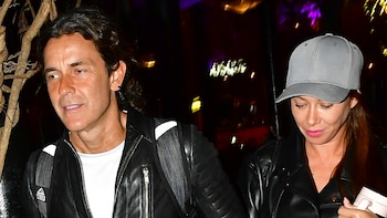 Mariano Martínez oficializó su romance con una joven cordobesa: caminatas de la mano en la noche porteña