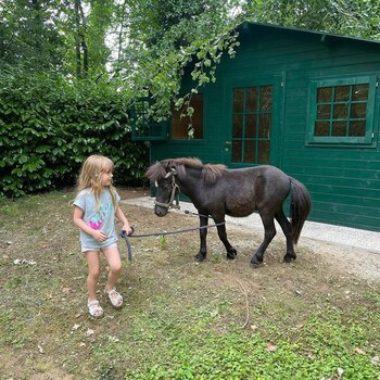 La pequeña Isabella con el