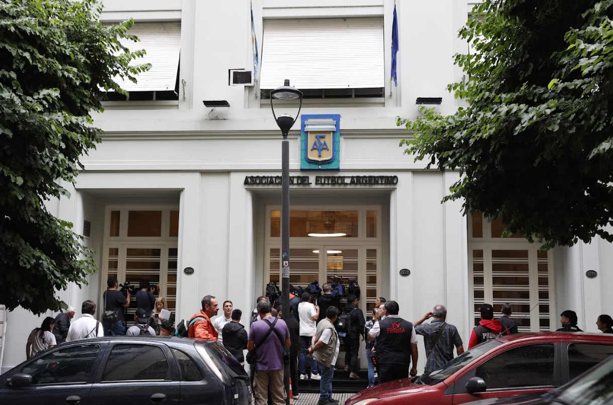 Investigan una maniobra para lavar dinero y apuntan contra una empresa de Javier Faroni (RSFotos)