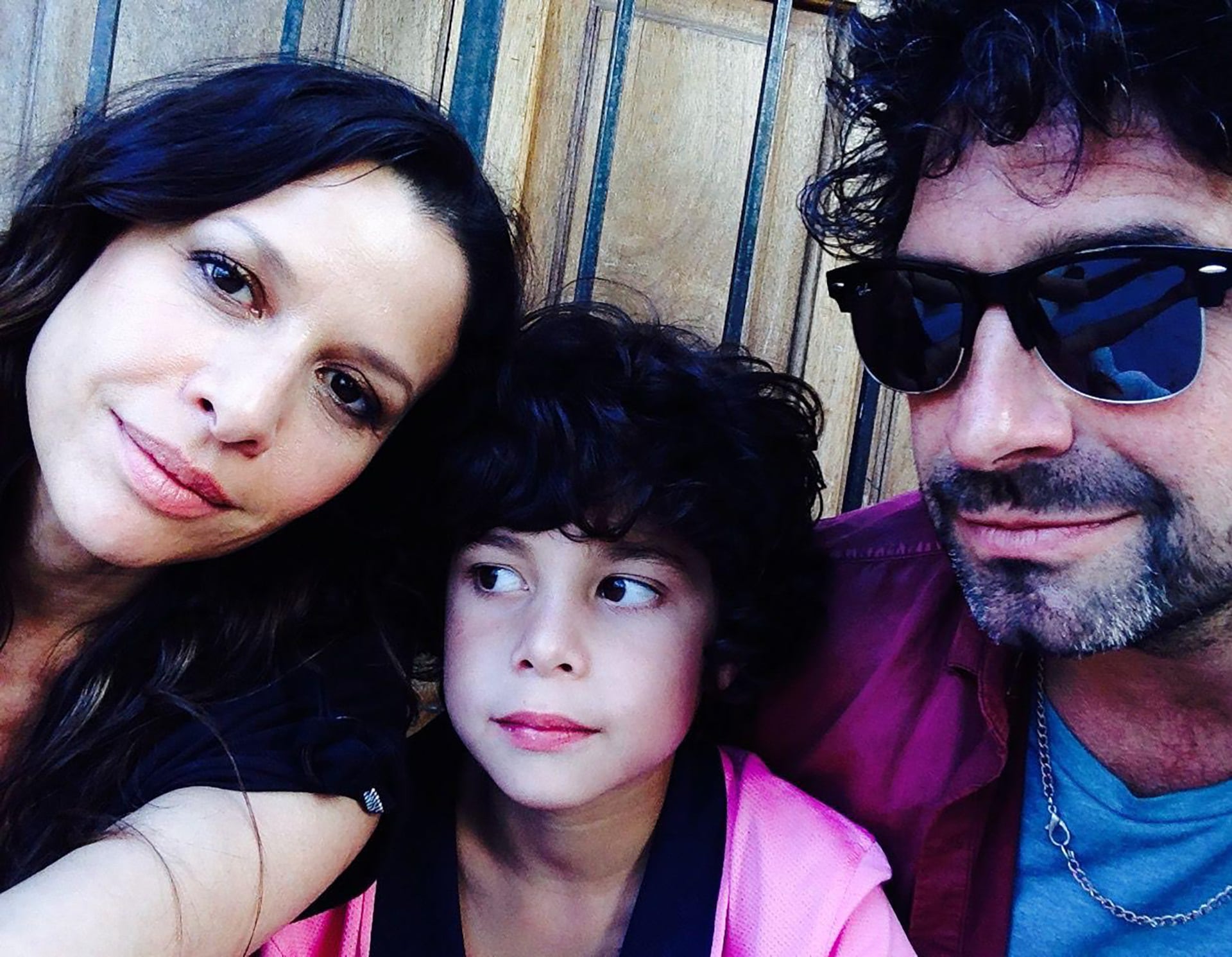 Julieta Ortega, su hijo Benito, y su ex, Iván Noble.