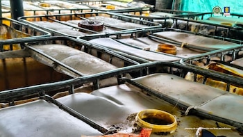 Las autoridades incautan 19 toneladas de aceite y 600 galones de ACPM en operativos contra Polisombras - crédito Fiscalía