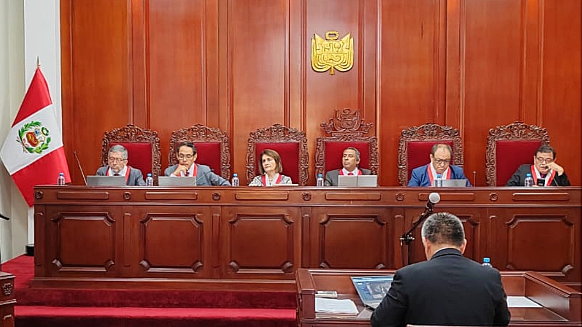 Pleno del Tribunal Constitucional. El último en incorporarse fue el magistrado Pedro Hernández Chávez. Foto: TC