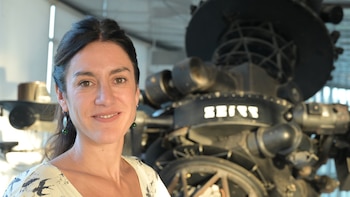 n diálogo con Estefanía Coluccio Leskow, gerente operativa del Planetario Galileo Galilei, DEF pudo conocer las ideas, los desafíos y los proyectos que hacen funcionar a uno de los espacios científicos y culturales más singulares de Buenos Aires (Foto: Fernando Calzada)