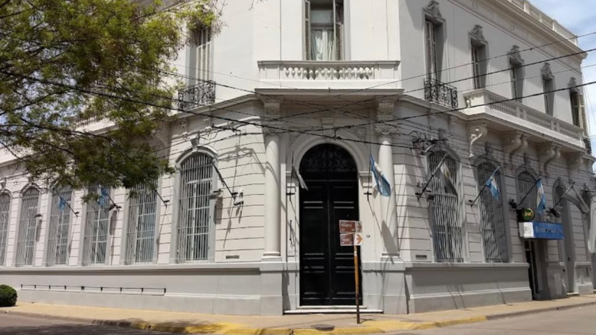 El Banco Nación de San Pedro, donde ocurrió el supuesto robo