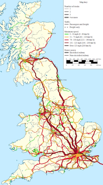 Reino Unido administra una red de 15.747 kilómetros de vías en Inglaterra, Escocia y Gales (Wikimedia Commons)