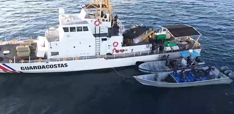 Guardacostas intercepta embarcación con más de una tonelada de presunta droga en Costa rica