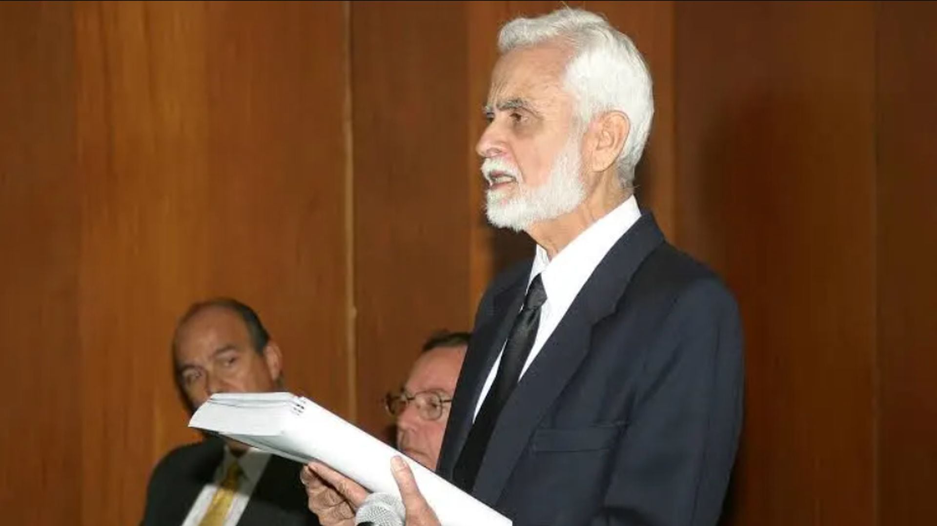 Con la muerte de José Antonio del Busto, el país despidió a un intelectual riguroso cuya obra sigue influyendo en el debate histórico nacional. (Universidad de Piura)