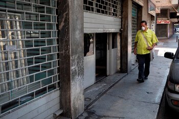 Fotografía de un hombre con