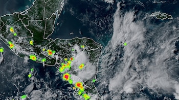Nueva onda tropical ingresará este sábado a Honduras y dejará lluvias en varias regiones