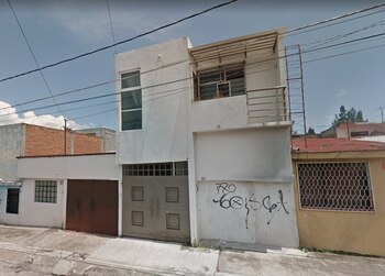 En la calle Galeana, de