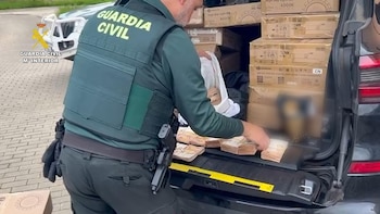 La Guardia Civil para en