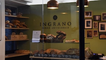 Uno de los mejores panaderos de Italia abre su tienda al público solo los sábados: “Mi salud corría peligro y los clientes entendieron bien la decisión”