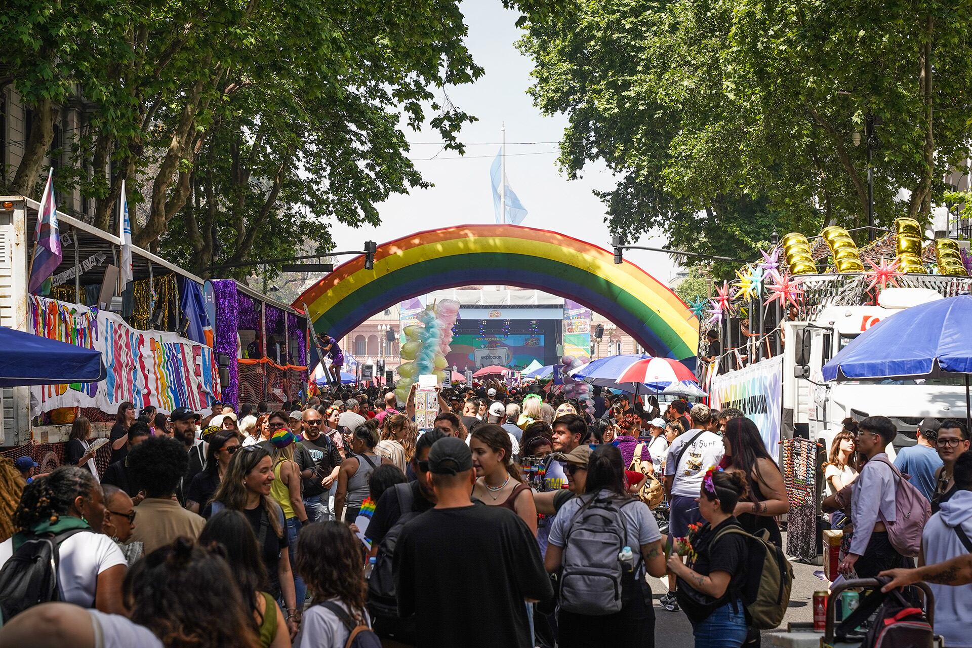 Decenas de miles de personas participaron de la marcha del orgullo