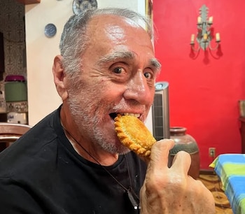 Alejandro Suárez mantiene su cercanía con el público, valorando el apoyo de la gente e interactuando tanto en espacios públicos como a través de redes sociales y YouTube (IG)