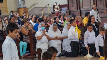 El Salvador celebró con gozo y fervor la solemnidad por el Cuerpo y la Sangre de Cristo