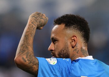 Al-Hilal evalúa rescindir el contrato