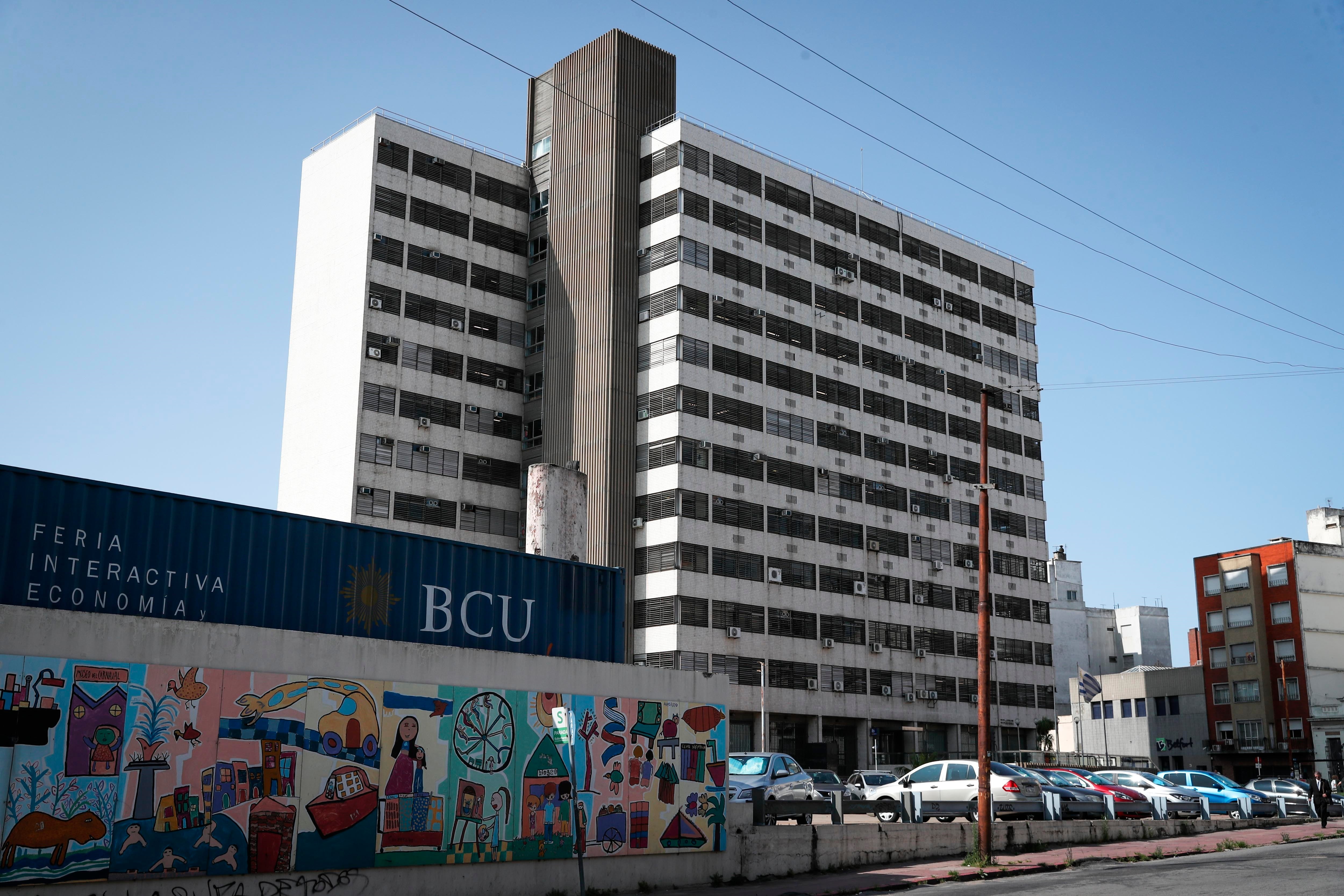 Vista del Banco Central de Uruguay en Montevideo (Uruguay), en una fotografía de archivo. (EFE/Raúl Martínez)