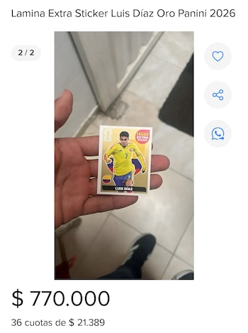 La lamina dorada "Extra Sticker" del álbum Panini se consigue en $770.000 - crédito Mercado Libre