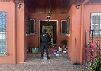 El OIJ realizó tres allanamientos en Heredia y San José como parte de la investigación por presuntas estafas con cursos de manejo. Crédito: OIJ