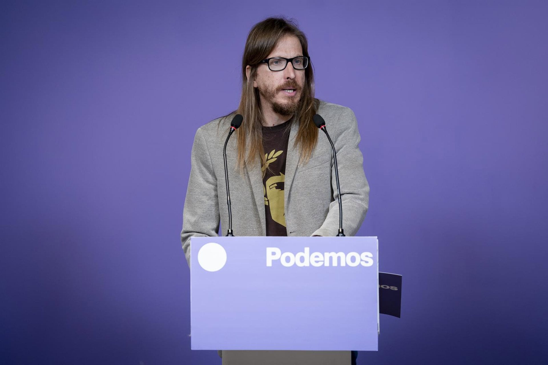 18/05/2026 El secretario de Organización y portavoz de Podemos, Pablo Fernández, durante una rueda de prensa en la sede de Podemos, a 18 de mayo de 2026, en Madrid (España).
POLITICA
A. Pérez Meca - Europa Press