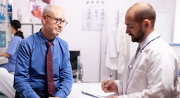 Qué es el síndrome vespertino: el trastorno que se multiplica entre los adultos mayores y alerta a los especialistas