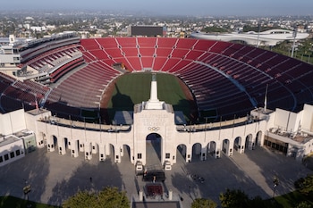 Los boletos para la ceremonia inaugural de Los Ángeles 2028 alcanzan precios de hasta USD 5.519, superando los valores de París 2024 (REUTERS/Mike Blake)