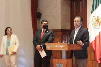 El secretario de Educación de