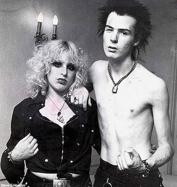 Sid Vicious dexlaró que encontró a Nancy Spungen muerta.