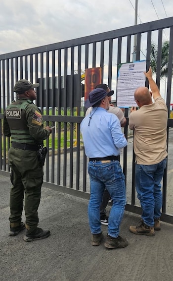 Las acciones de inspección y vigilancia permitieron identificar irregularidades en el manejo de aguas residuales por parte de la empresa, según el comunicado oficial - crédito CVC