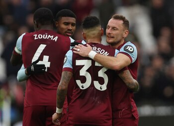 Soccer Football - Premier League