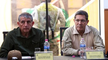 Víctor Torres - Jorge Chávez Cresta