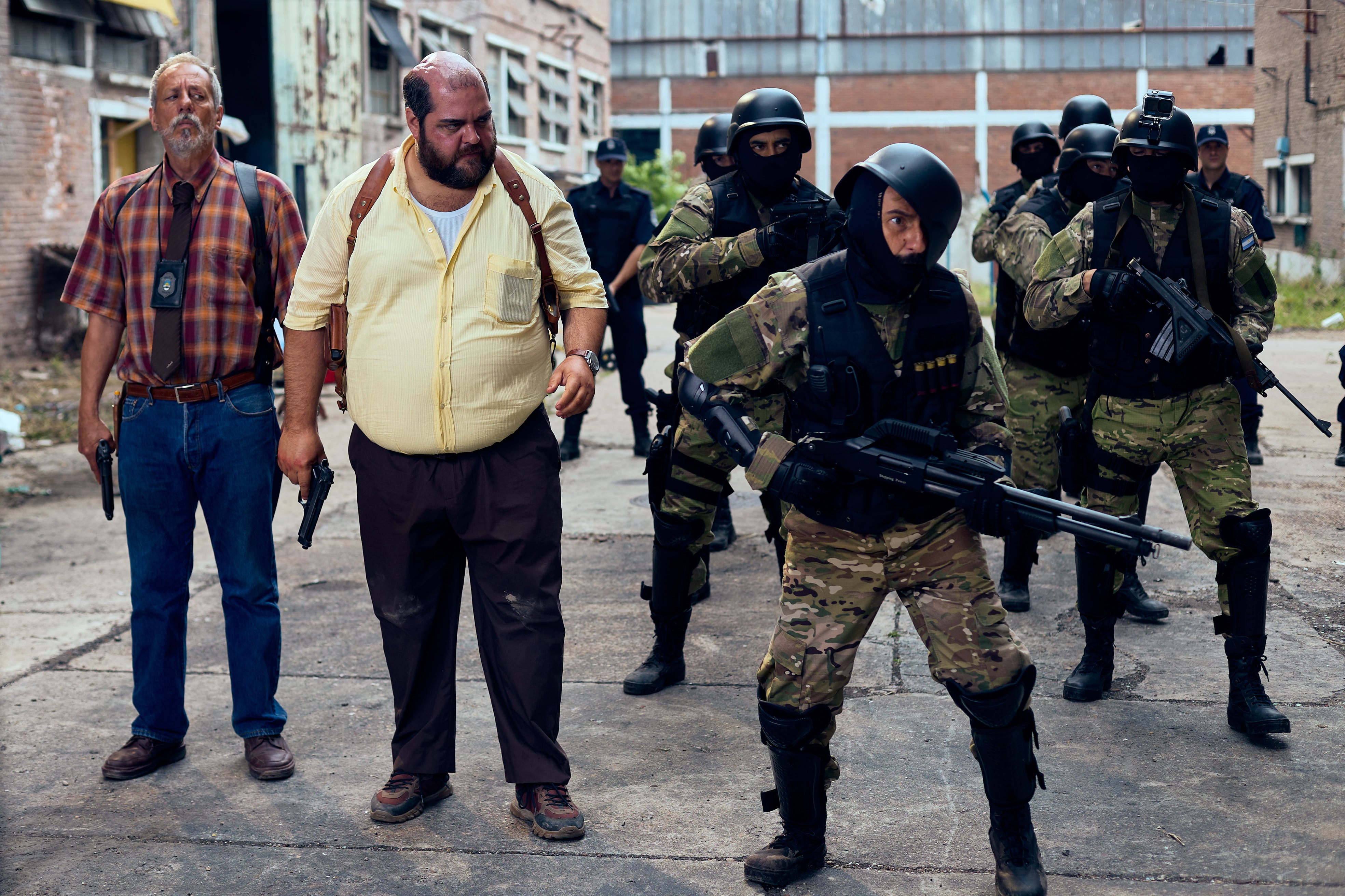 Darío Barassi y Yayo Guridi encabezan la dupla central de Gutiérrez is mai neim, la nueva comedia policial disponible en Disney+.(Disney+)