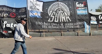 Eduardo Belliboni presente en el desalojo de FATE