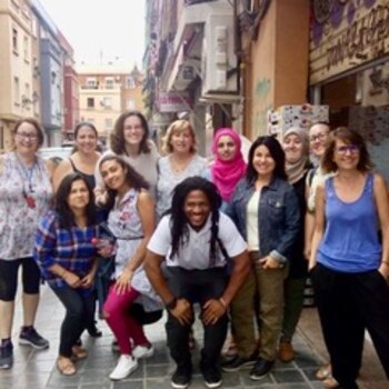 Una reunión de agentes de