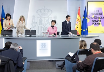 Imagen C6P65UX7ZBAVLMJQVKNC57BT5E