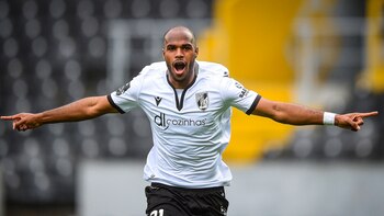 Óscar Estupiñán tiene ofertas de